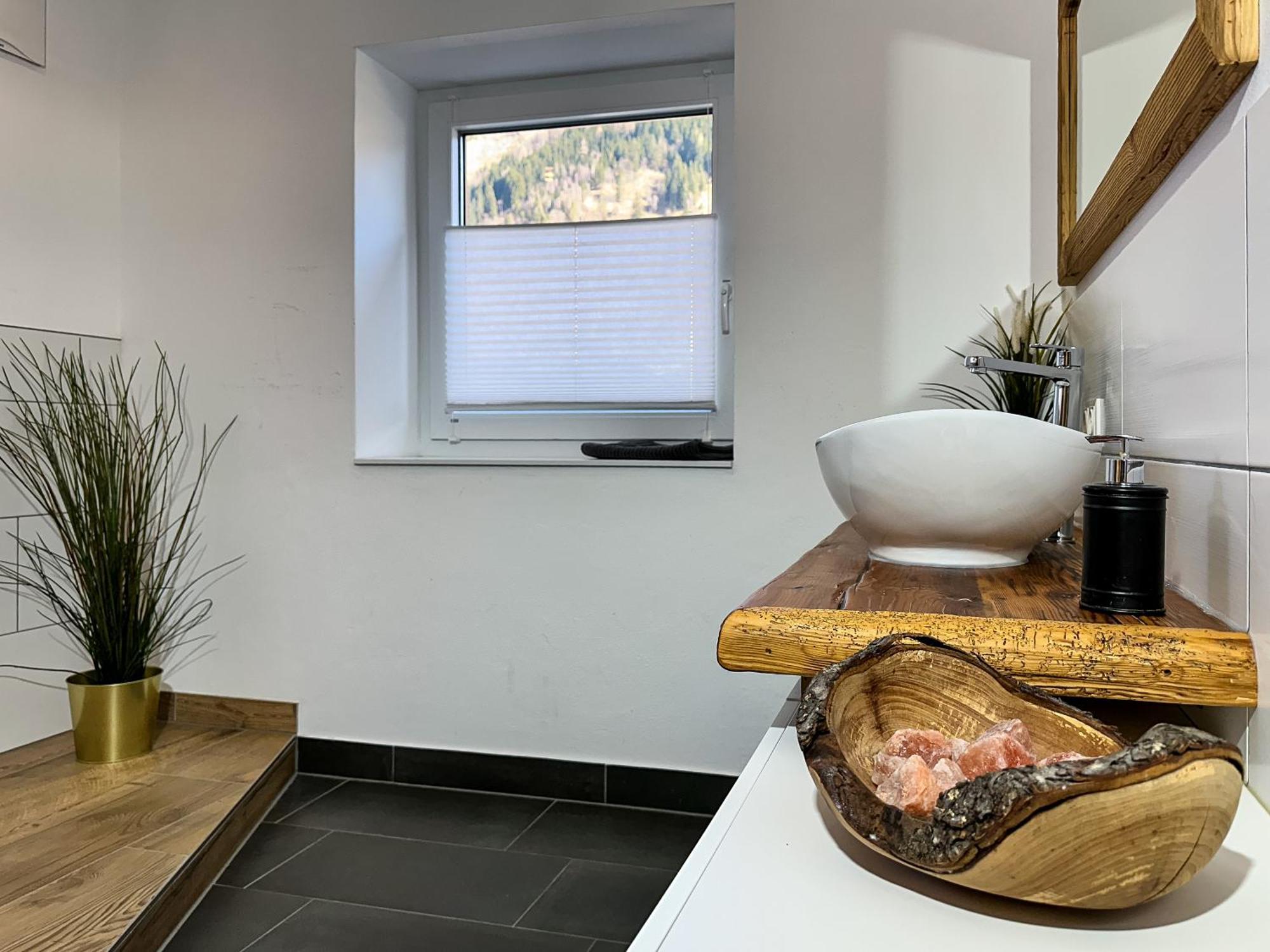 Alpine Apartment Goldquell - Infrarot Kabine, National Park Sommerkarte Und Bergblick 劳里斯 外观 照片